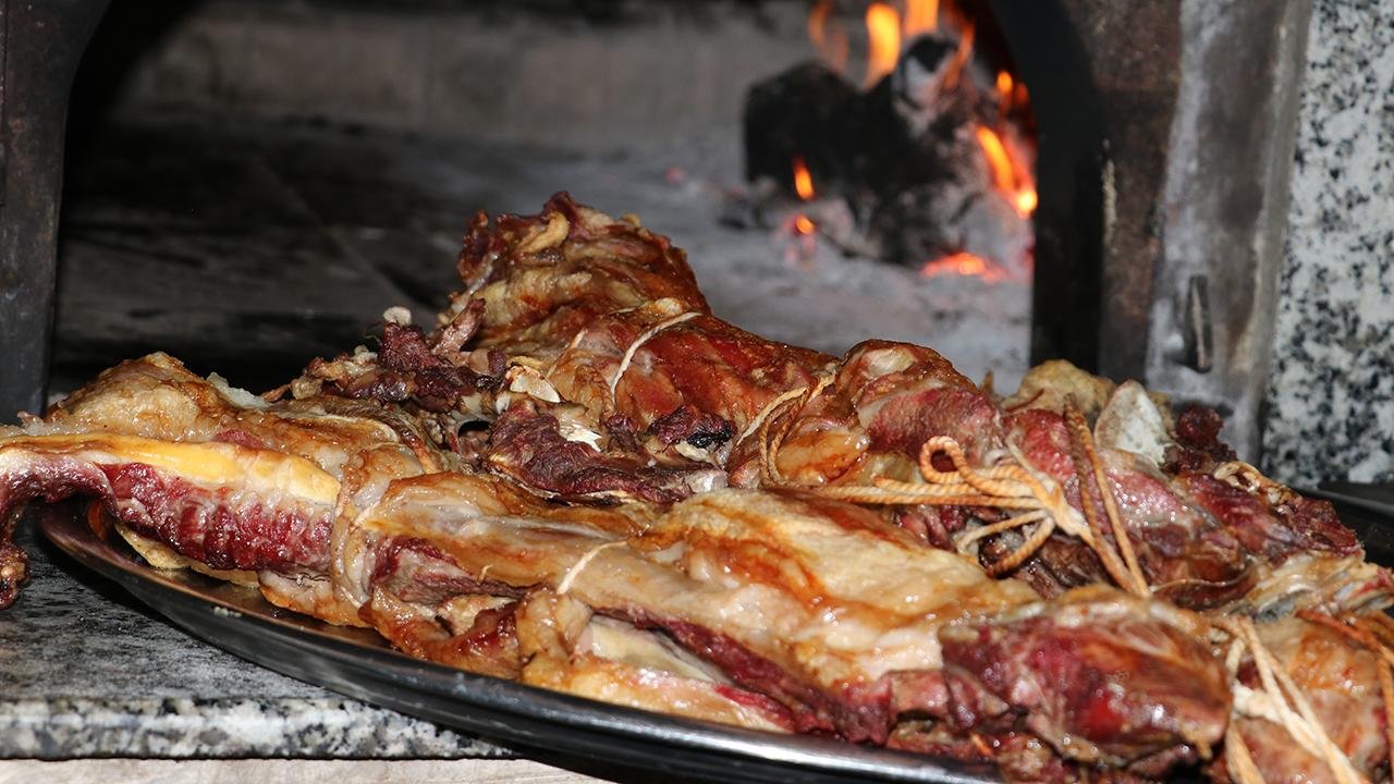 Büryan kebabının yapılışı